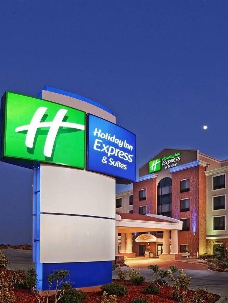 Holiday Inn Express Hotel & Suites Floresville By Ihg Экстерьер фото